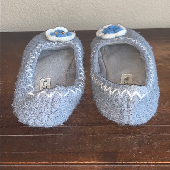 Steve Madden Knit Slippers w/ Flower *2 for $5* - Picture 3 of 11